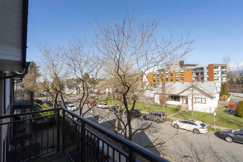1928 E 11th Ave, #301