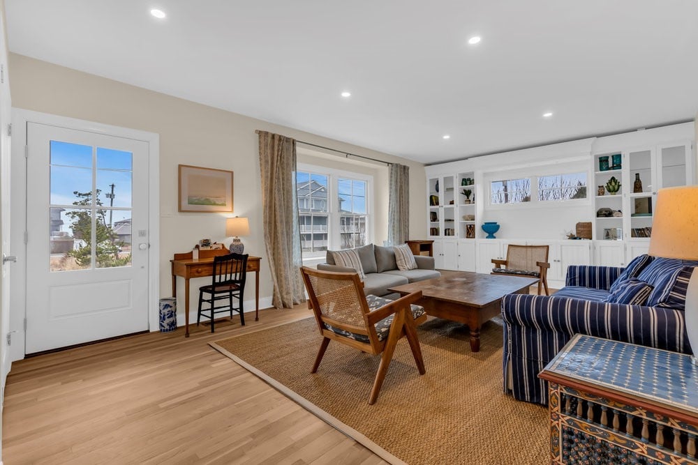 #1019 Great Location just off of East Avenue