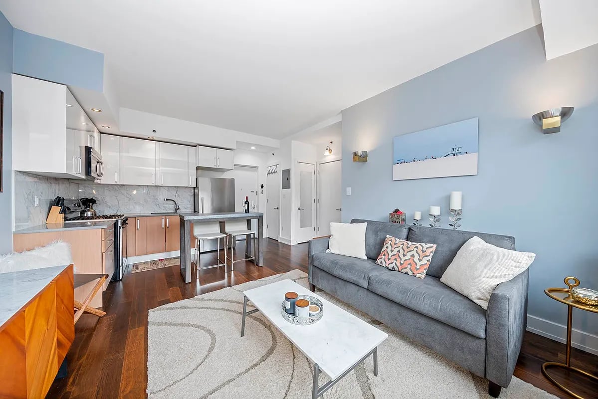 100 Maspeth Avenue Unit: 3M
