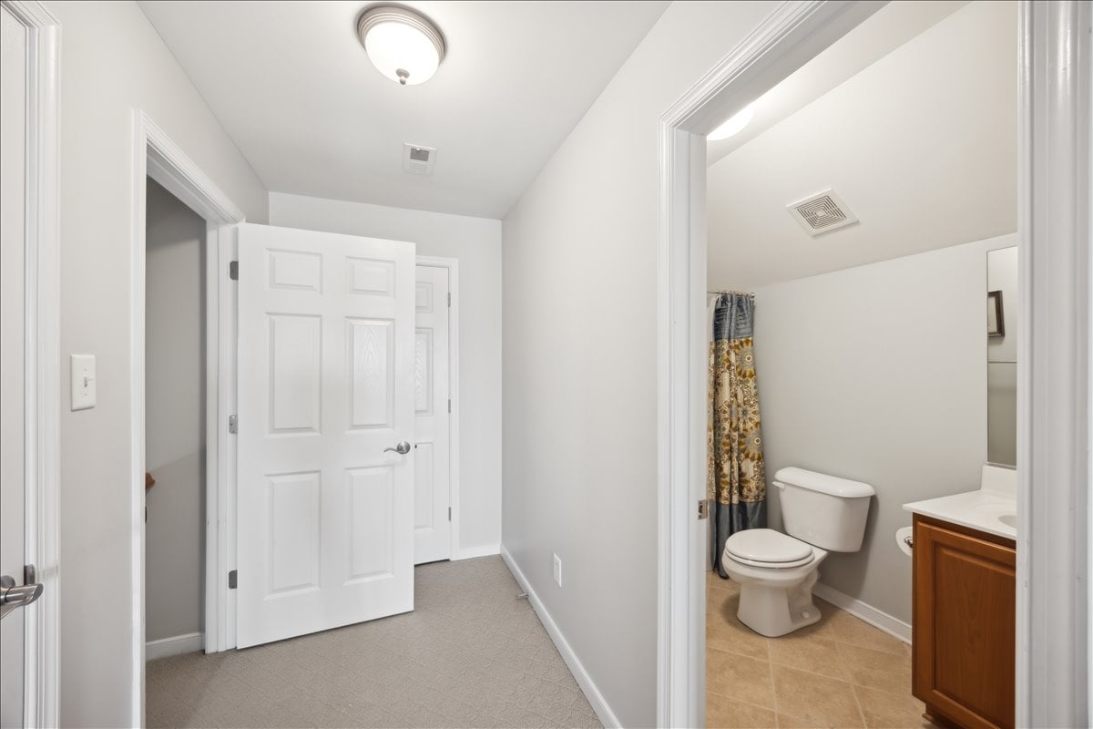 4513 Lake Summer Mews