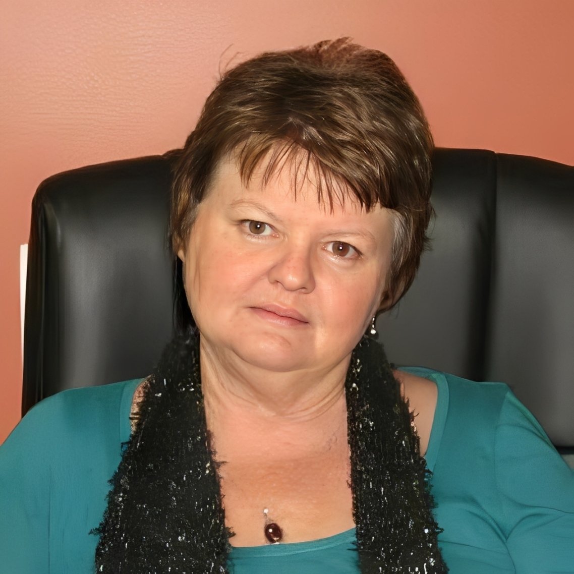 Suzanne Fahien