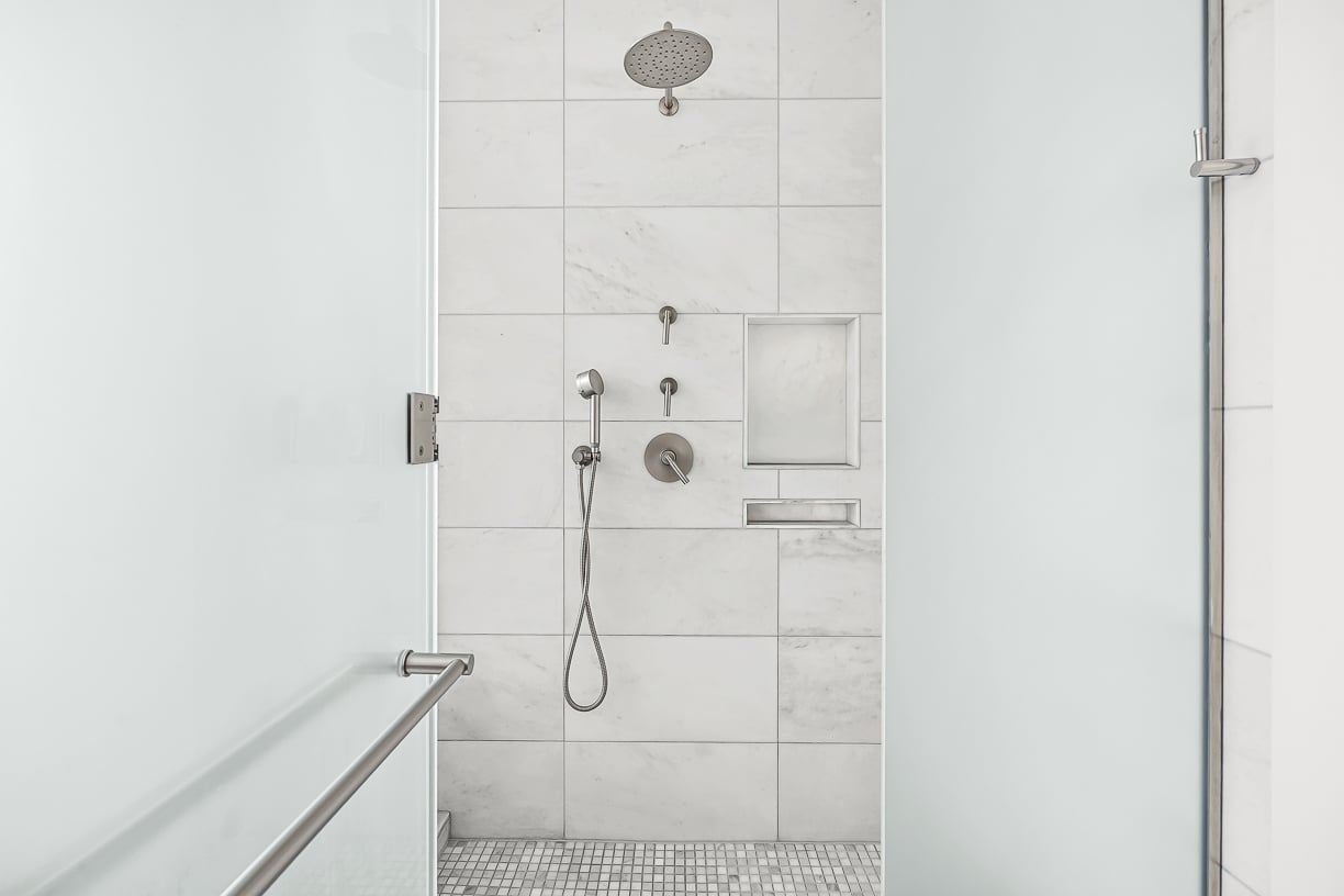 430 Stuart Street Unit 23E