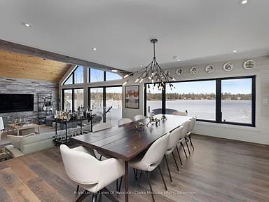 305 Wapaska Cres