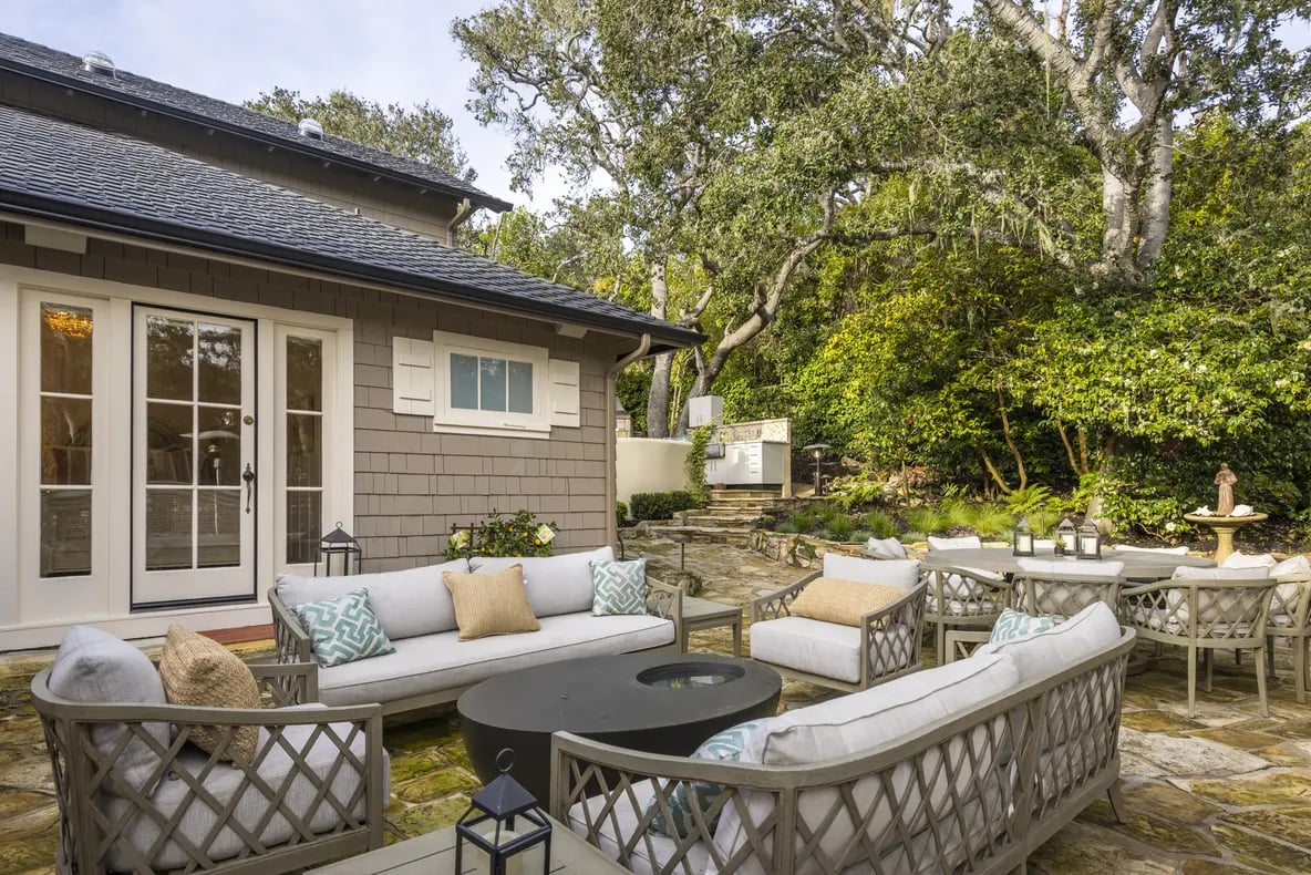 Lavender Oaks