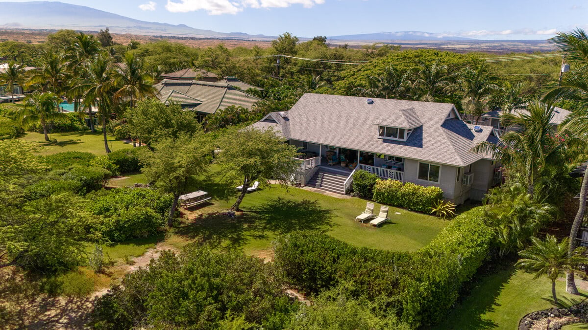 PUAKO OCEANFRONT ESTATE- KOHALA COAST BIG ISLAND - 2 RESIDENCES - RESORT ZONED 