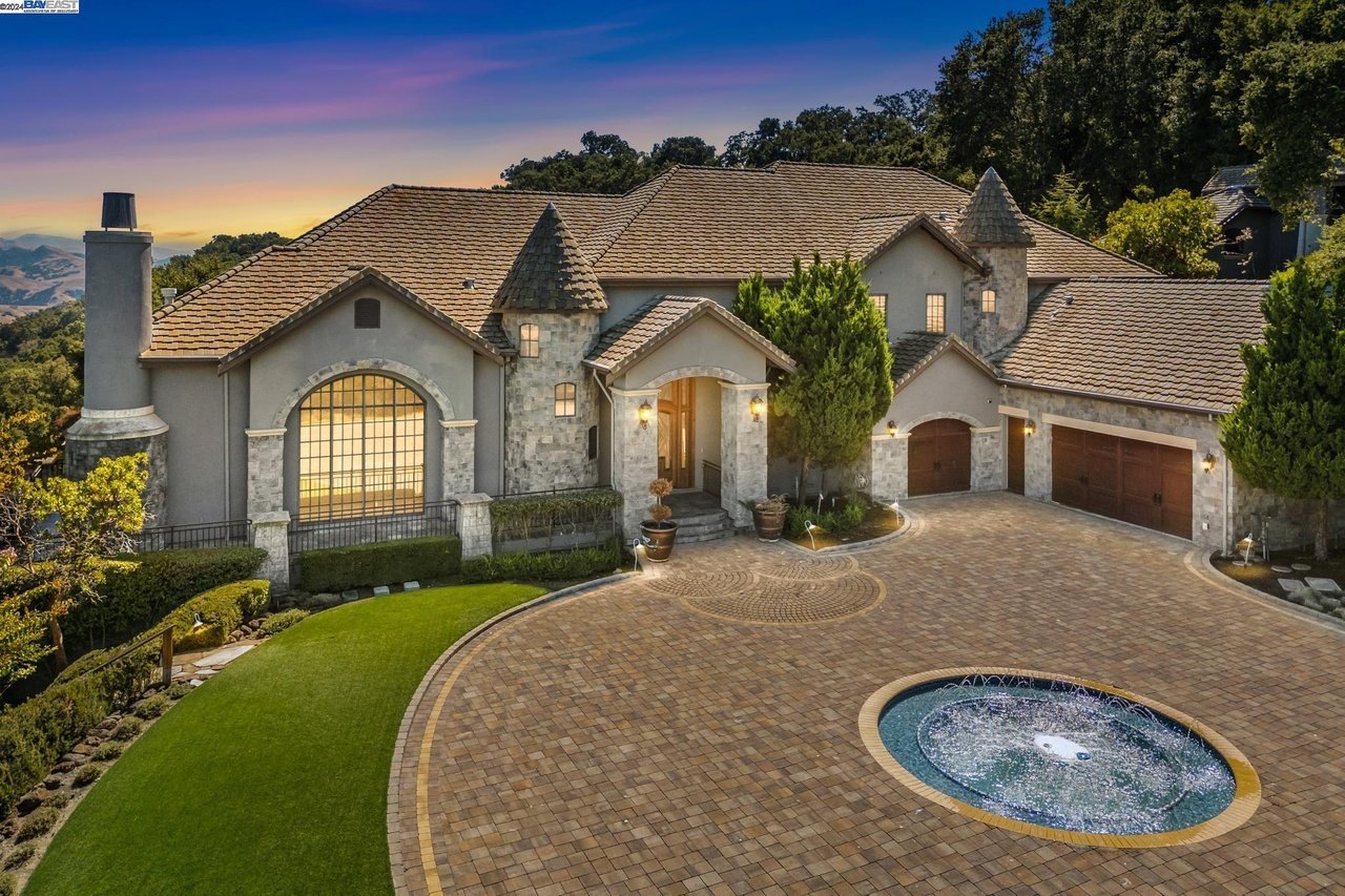 109 Castlewood Dr