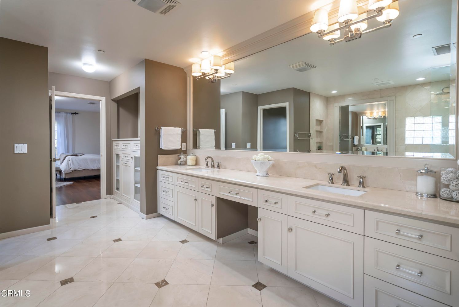 59 W Orange Grove Ave