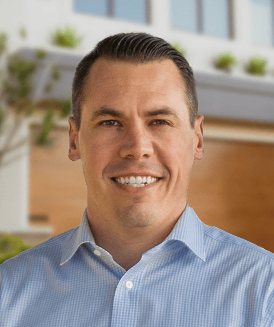 Tyler Rogina Long Beach, CA Real Estate Agent Headshot