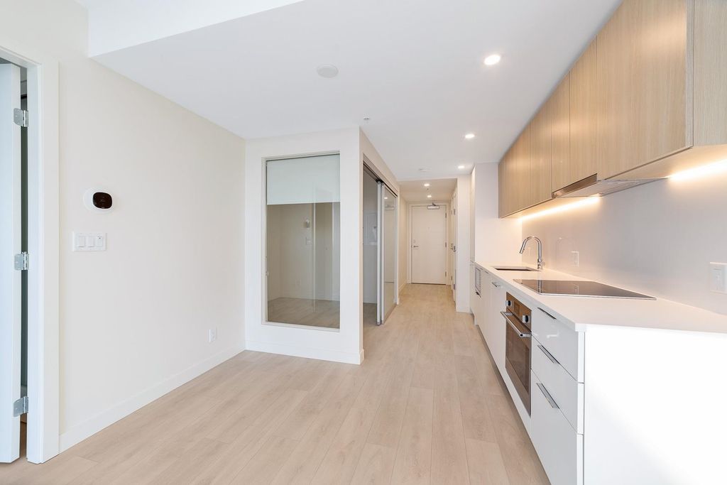 13318 104 Ave, #2407