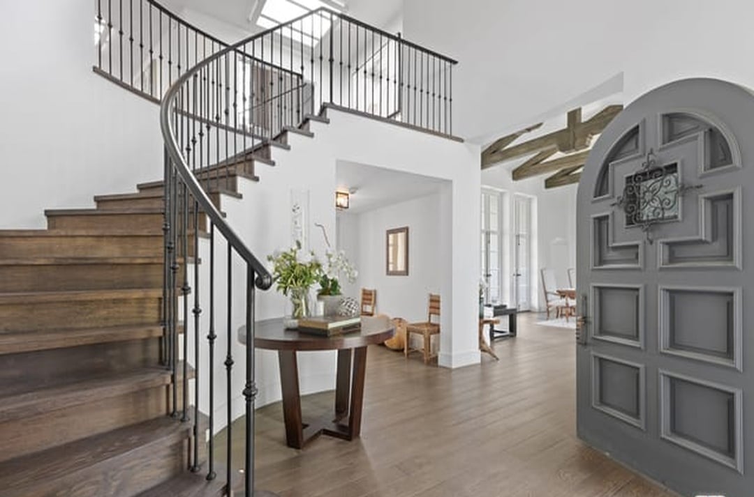 Retreat Grandeur