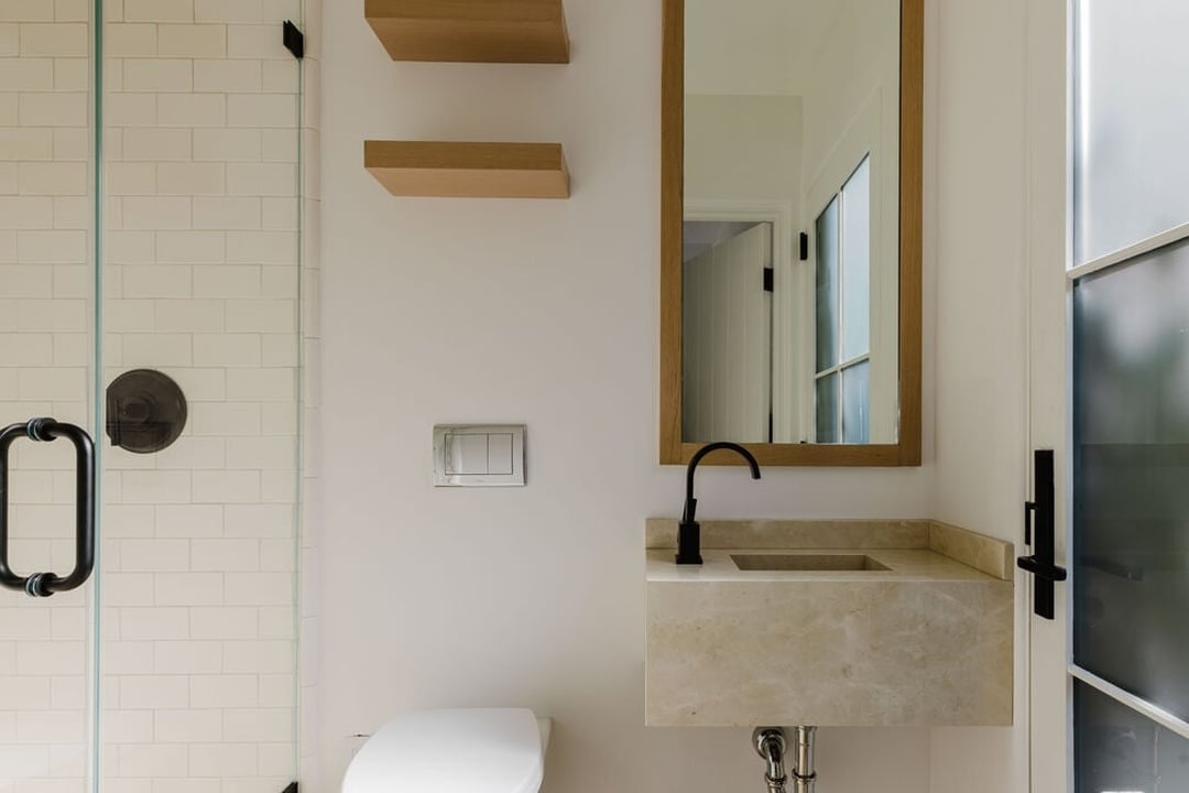 Solaris Pavilion, Westbourne Dr, 90048