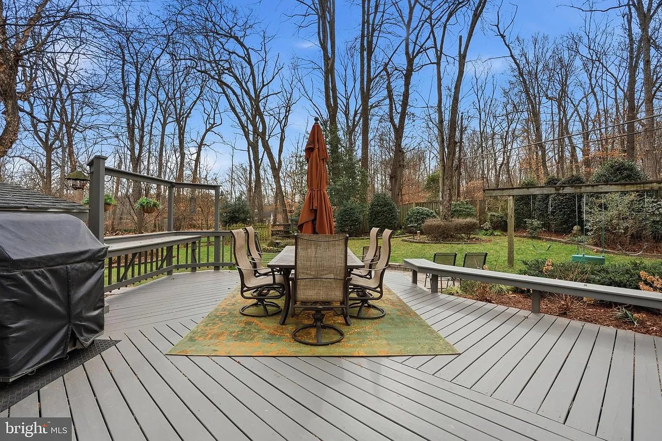 304 Chesapeake Dr