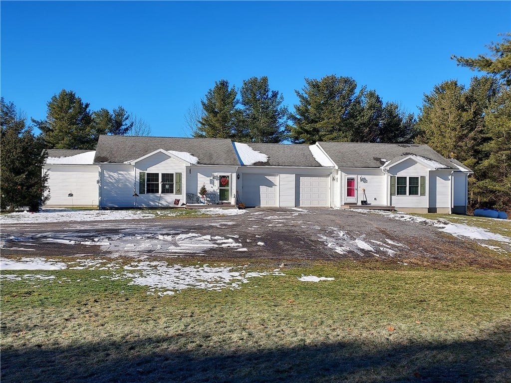 392 Troy Rd