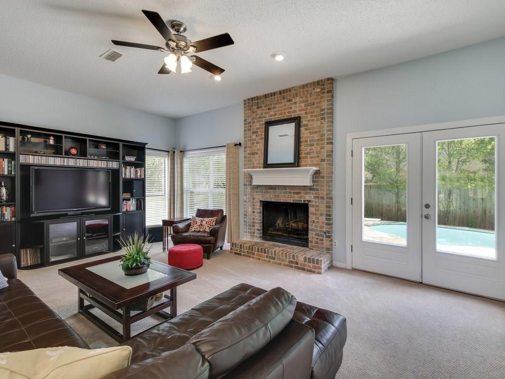 1100 Quaker Ridge Dr