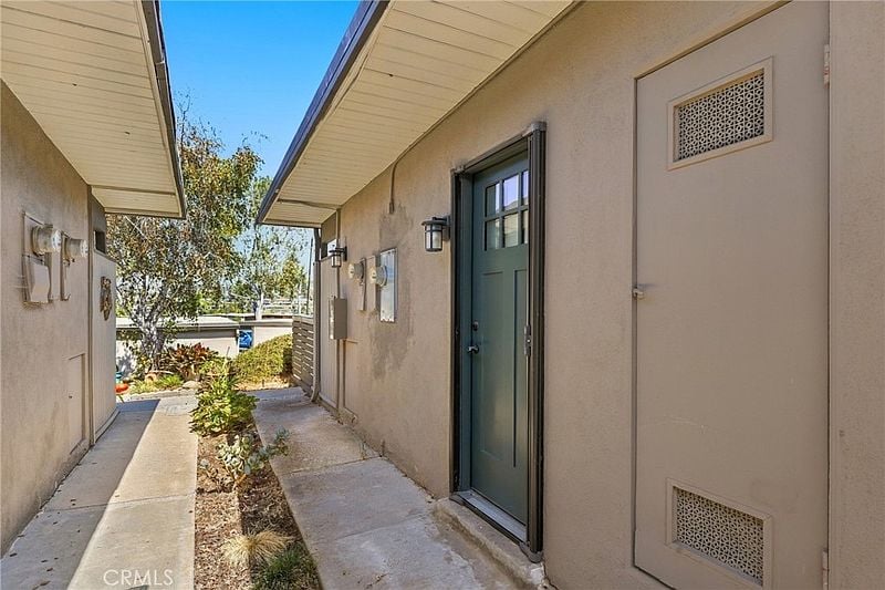 202 Del Gado Rd