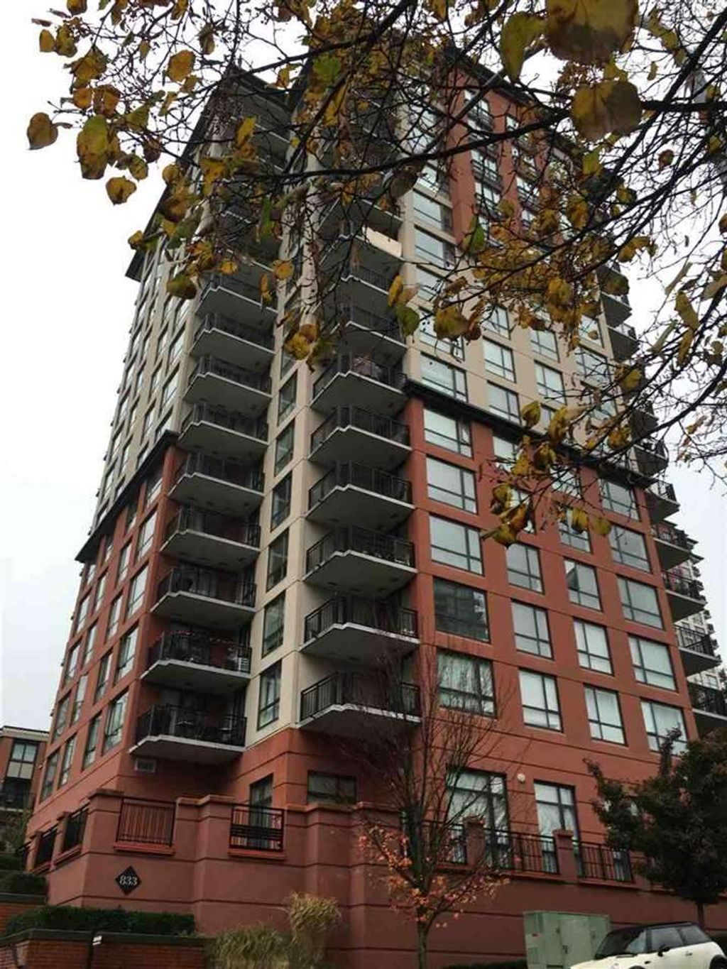 833 Agnes St, #807