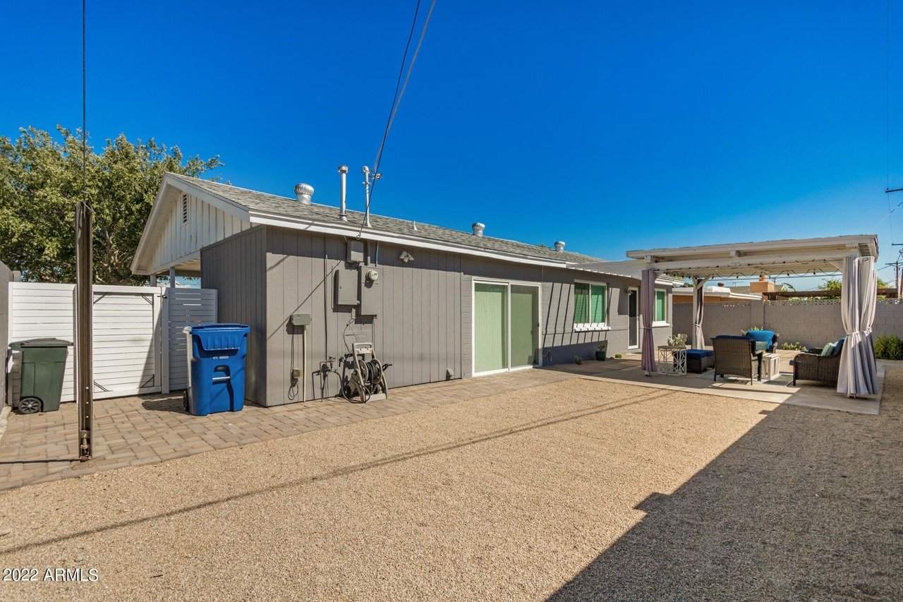 205 E Taylor St