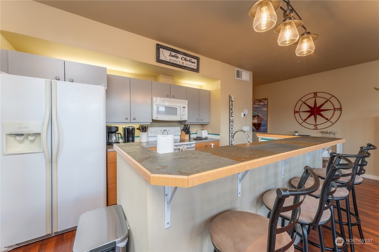 2220 W Woodin Ave #212
