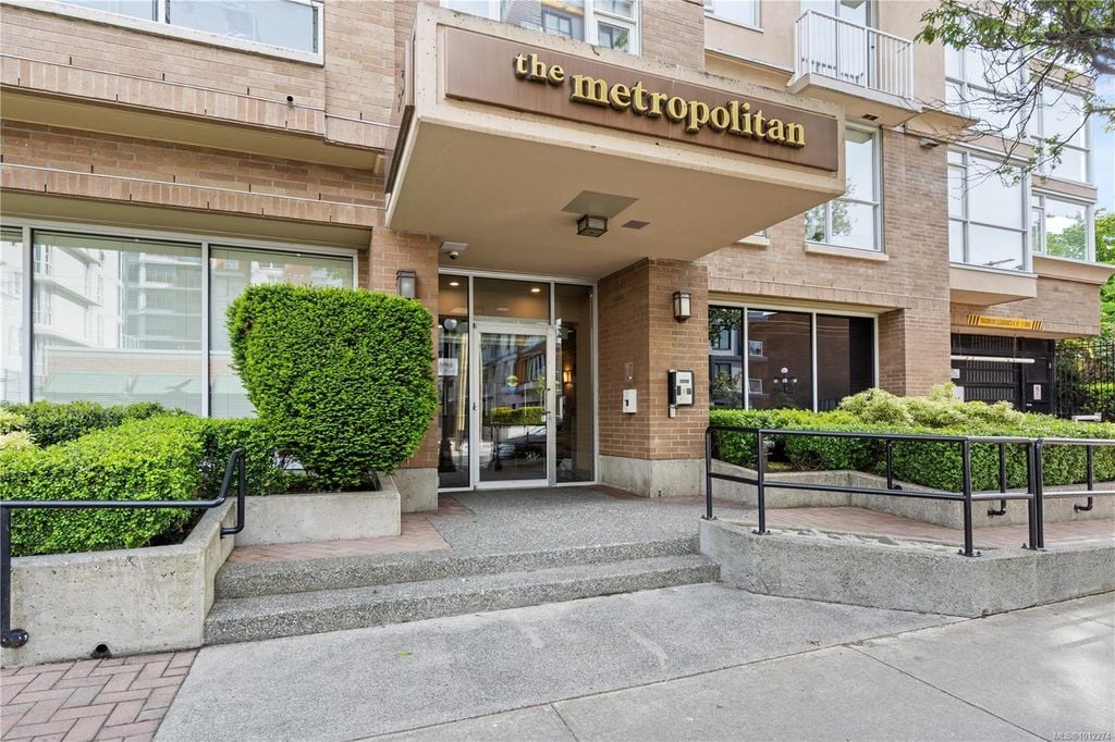 835 View St, #910