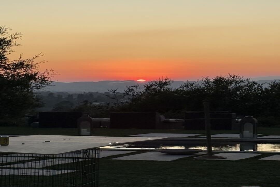 Stone Ridge Ln, 90077