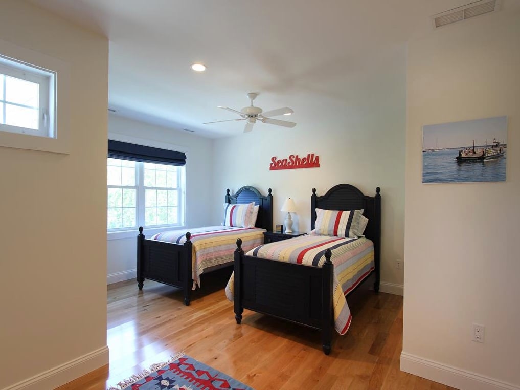 108 Marthas Rd