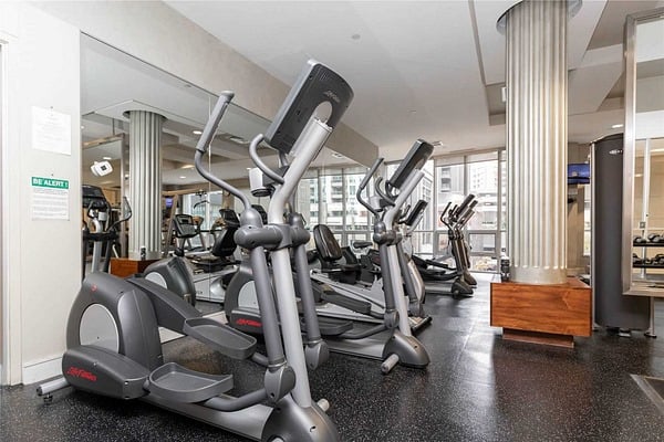 763 Bay St Unit: 1214