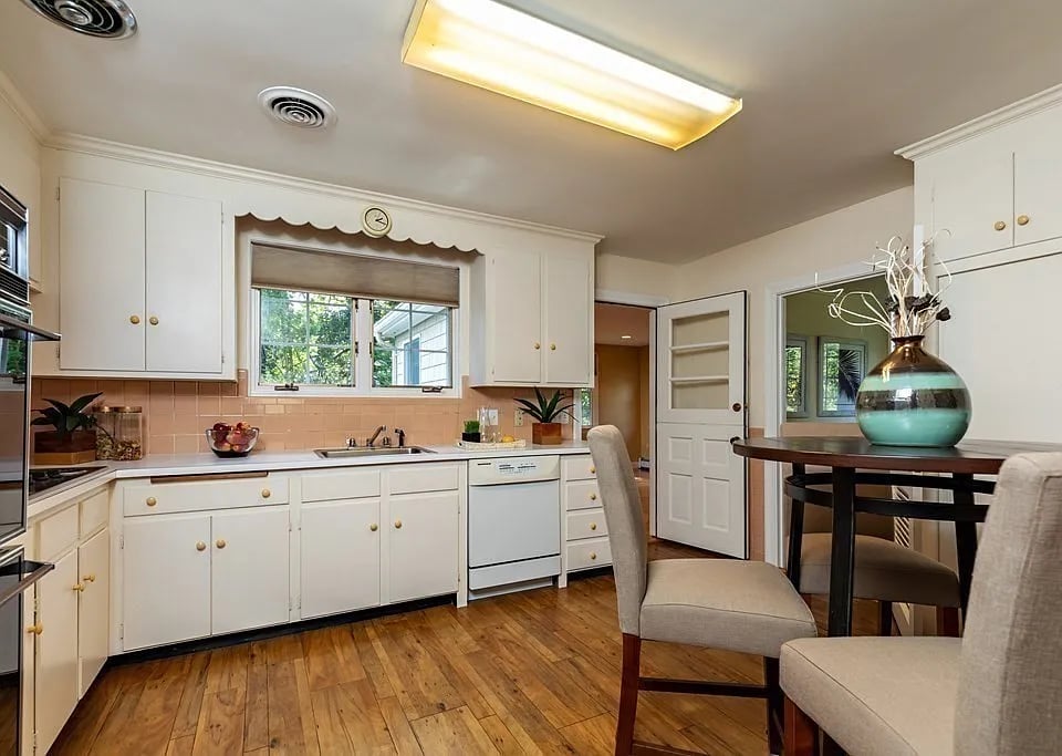 53 Great Meadow Rd