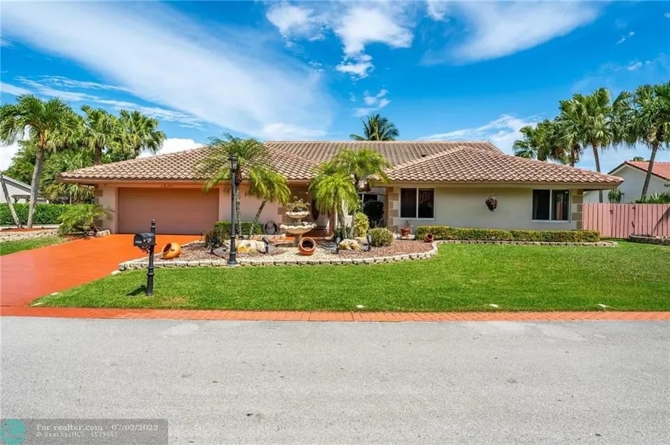 7530 Black Olive Way