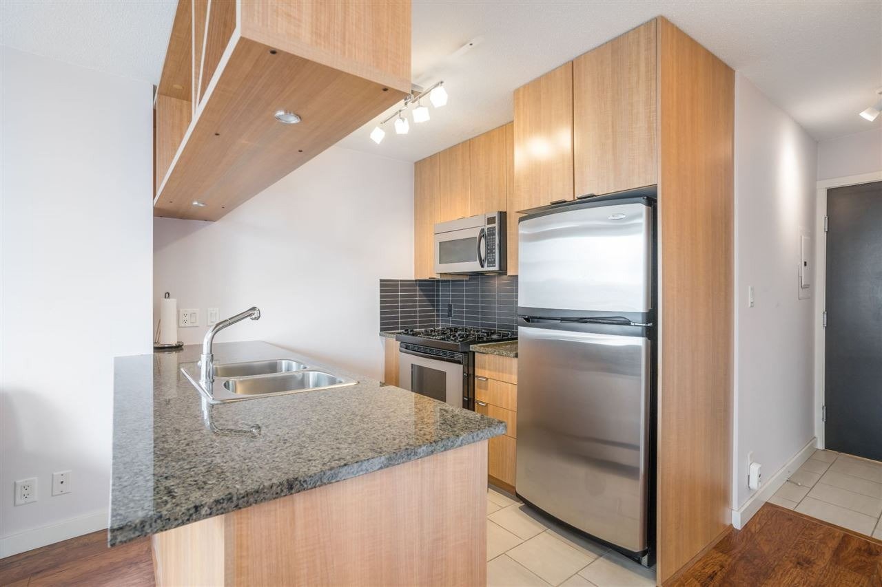 1001 Richards St, #1605