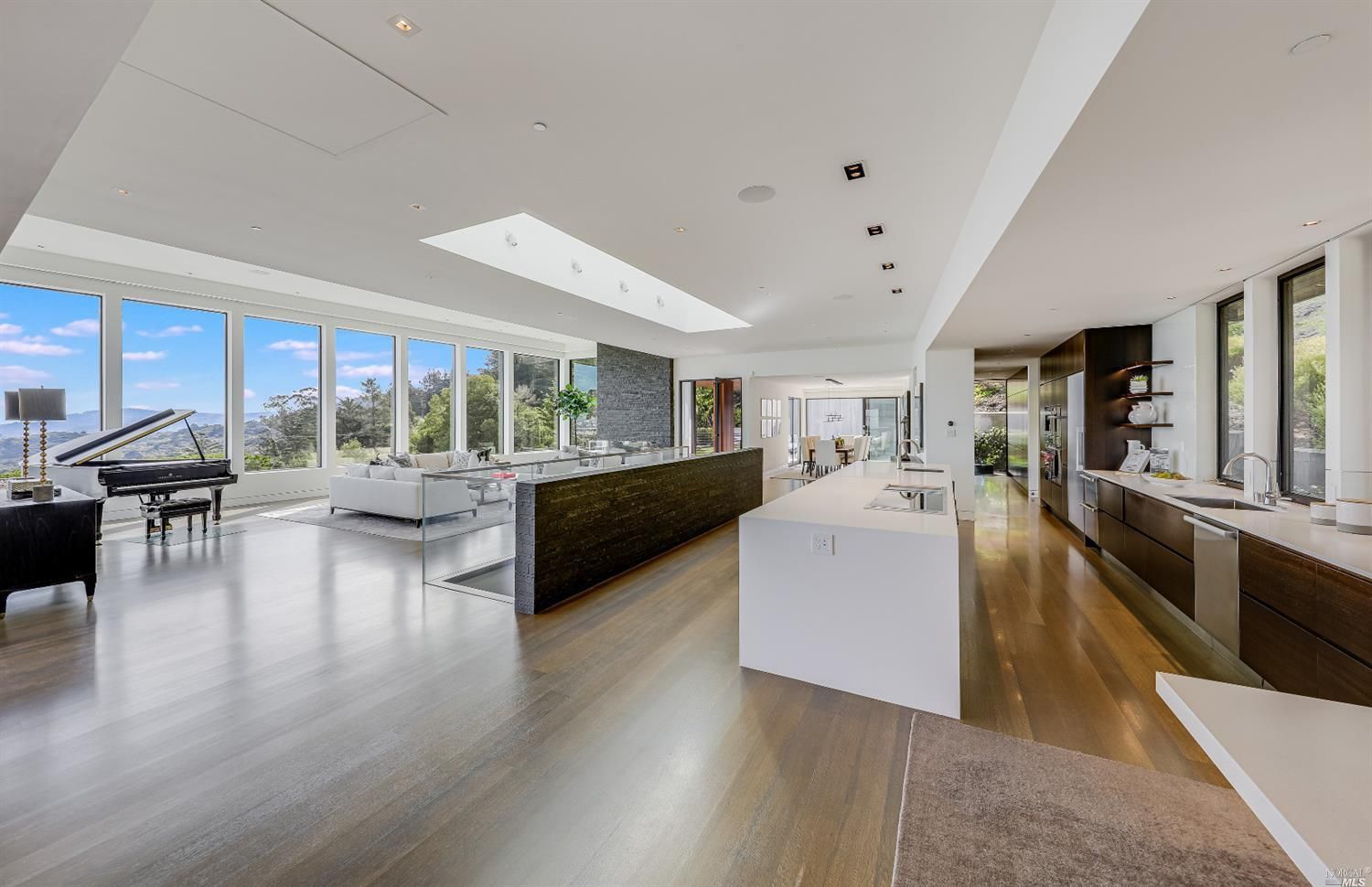 9 Walsh Dr
