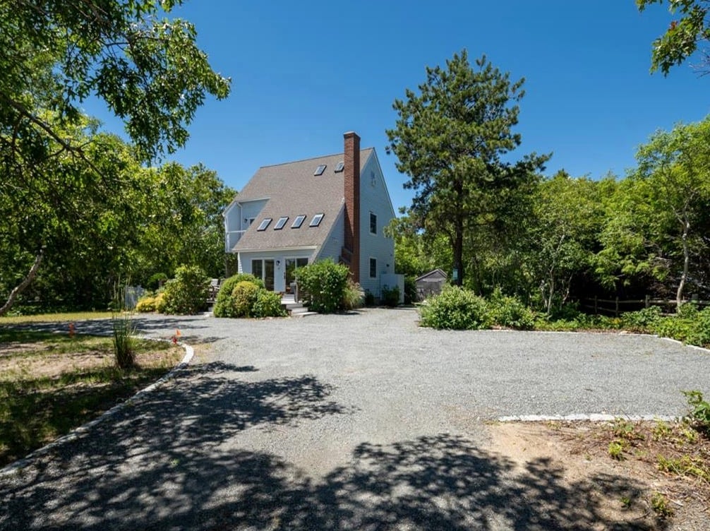 62 Schoolhouse Rd