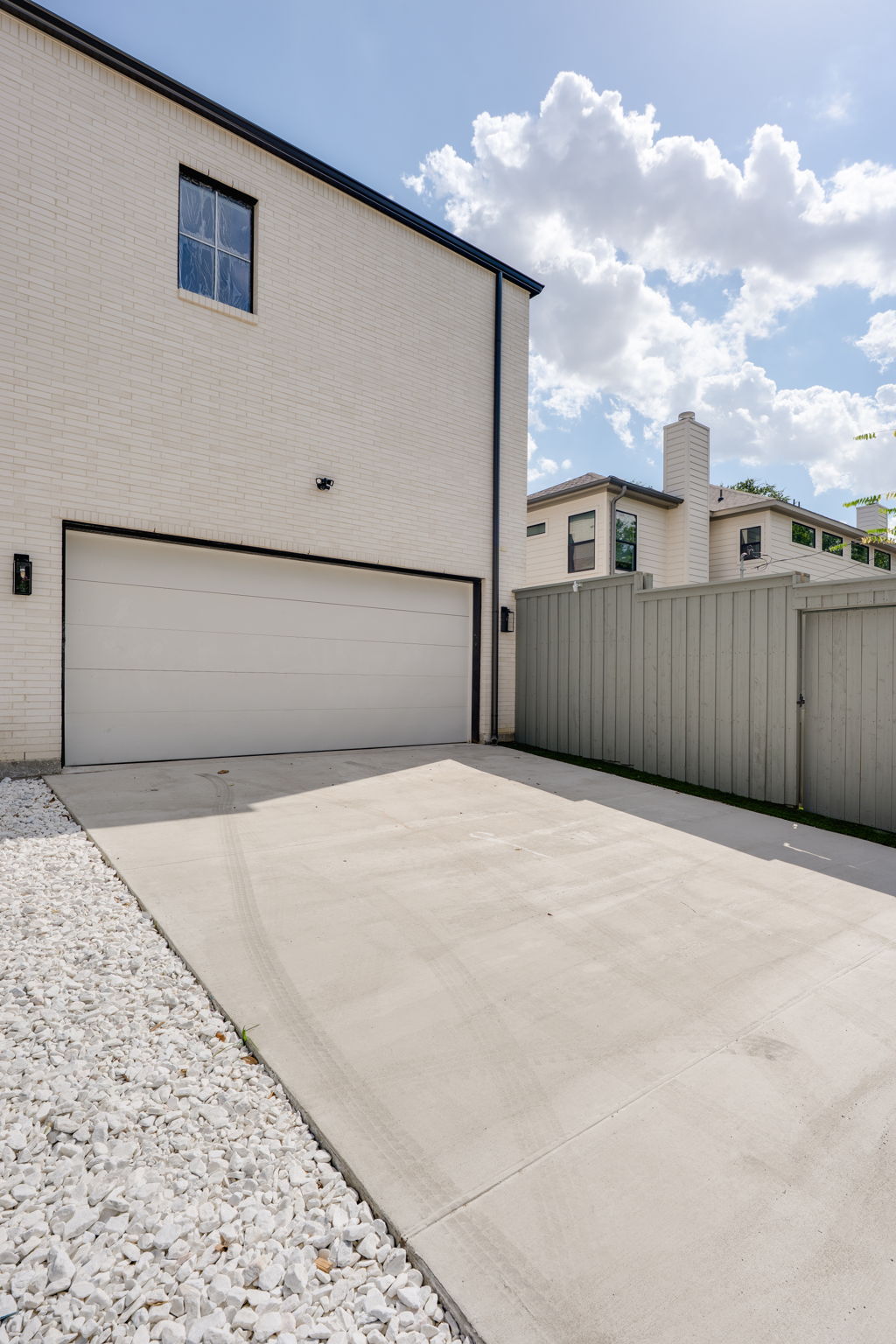 6533 Del Norte