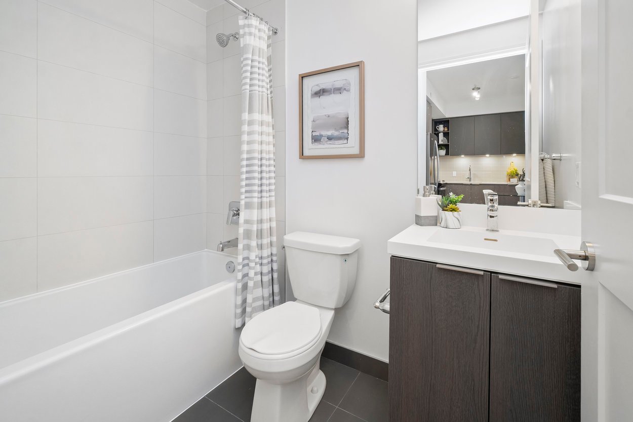 25 Holly St Unit: 708