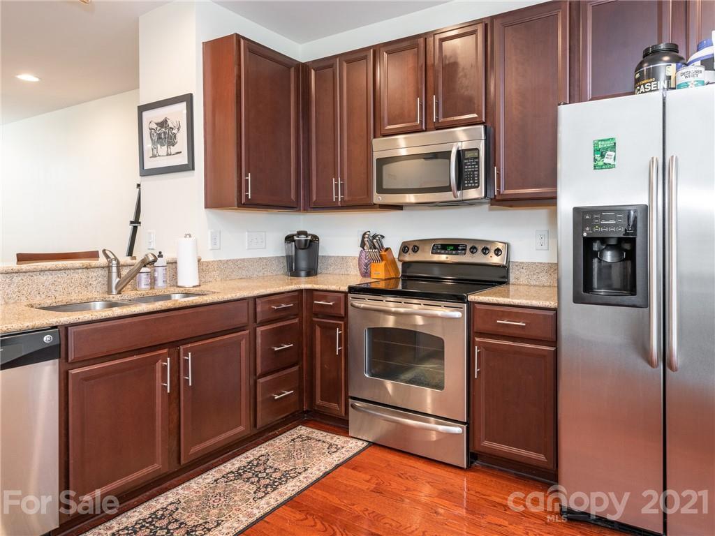 249 Irwin Ave