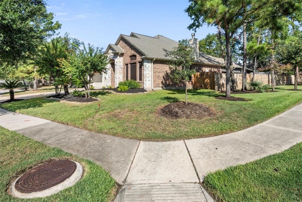 3011 Douglas Creek Ln