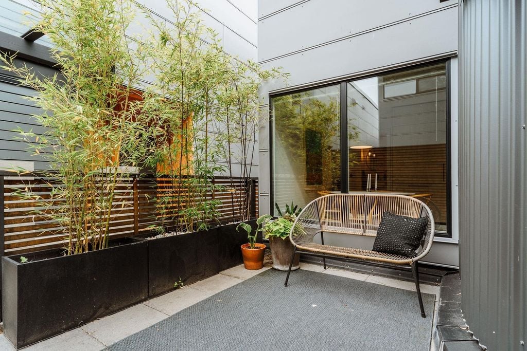 503 E Pender St #7