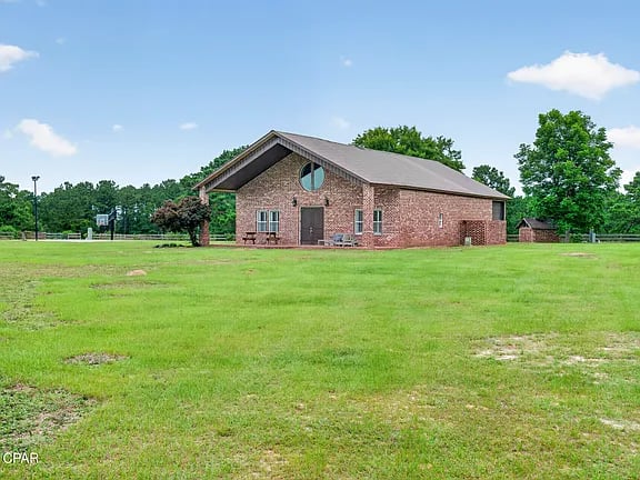 126 Tall Oaks Rd