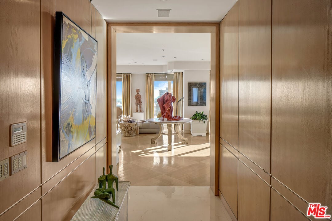 10601 Wilshire Blvd Unit: 20C