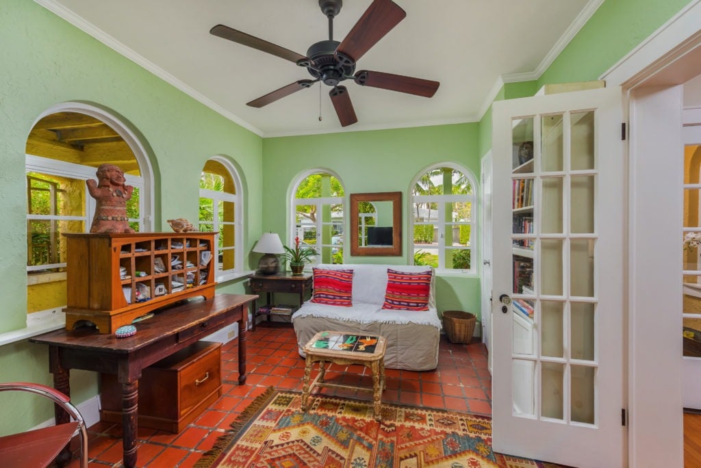 Chic Miami Beach Med-Deco Landmark Sells!
