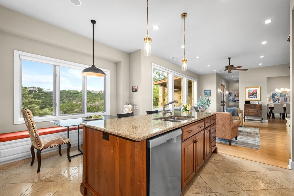 7321 Vista Mountain Drive