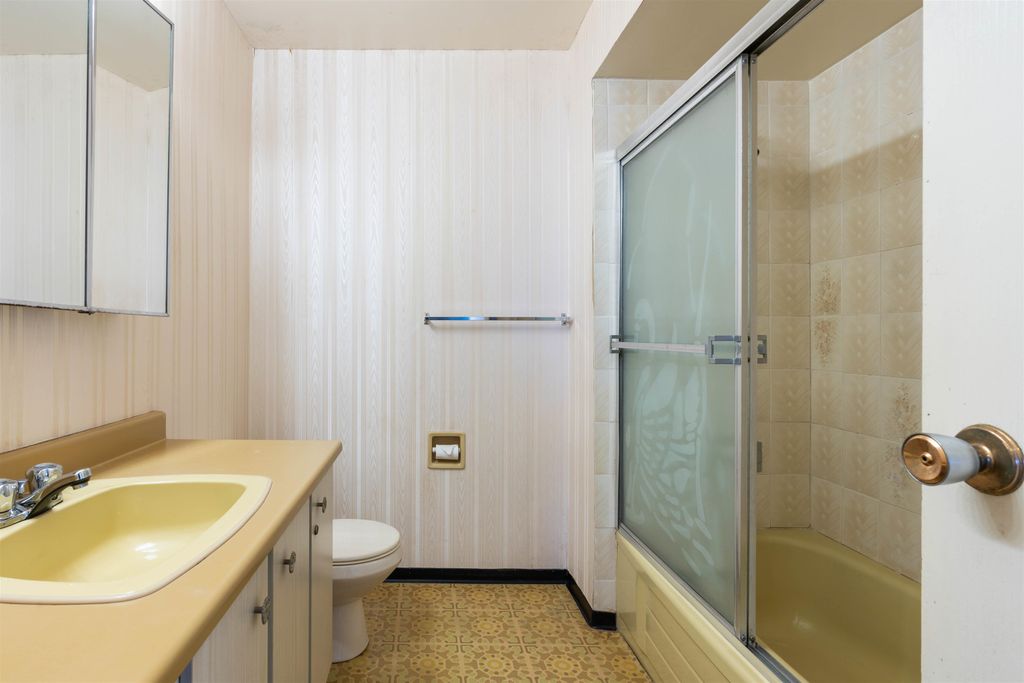 3150 E 58th Ave, #11