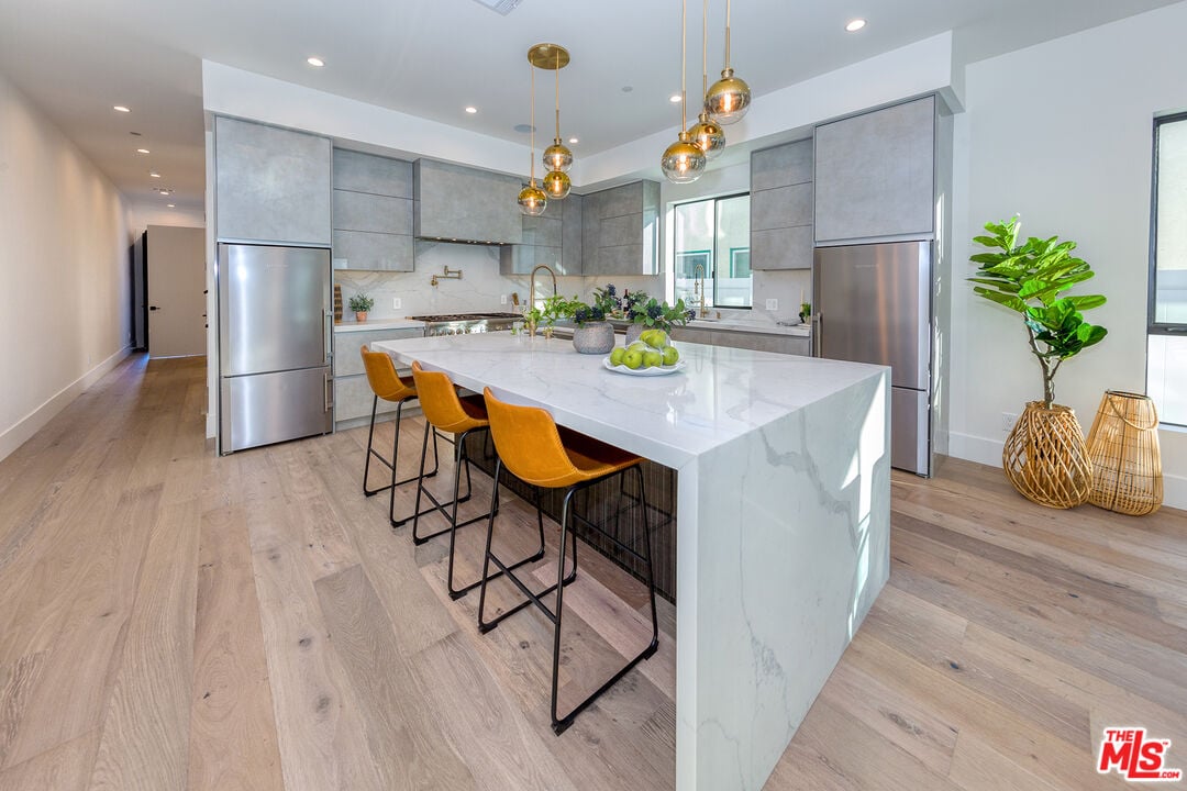 1635 S Sherbourne Dr