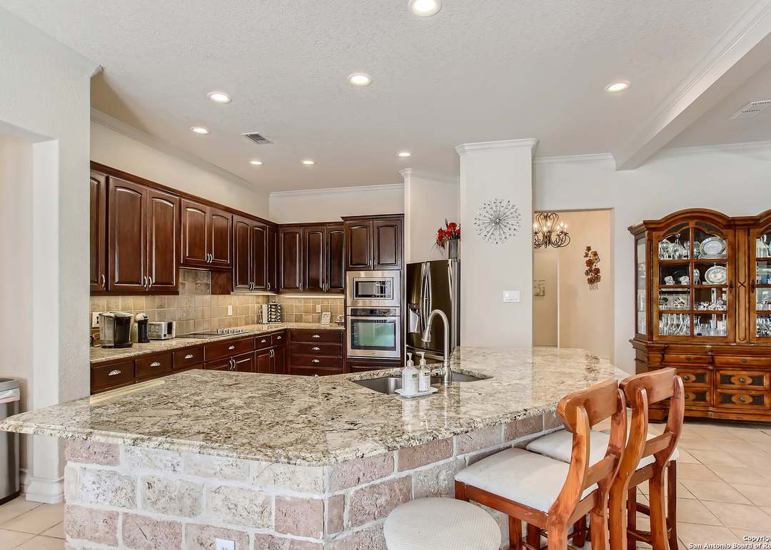 923 Foxton Dr