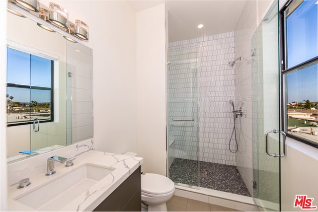 1940 S Bedford St, #3