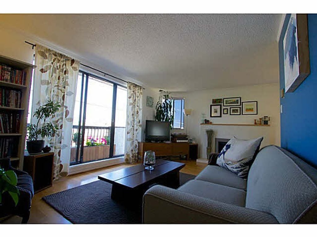 1933 W 5th Ave, #104