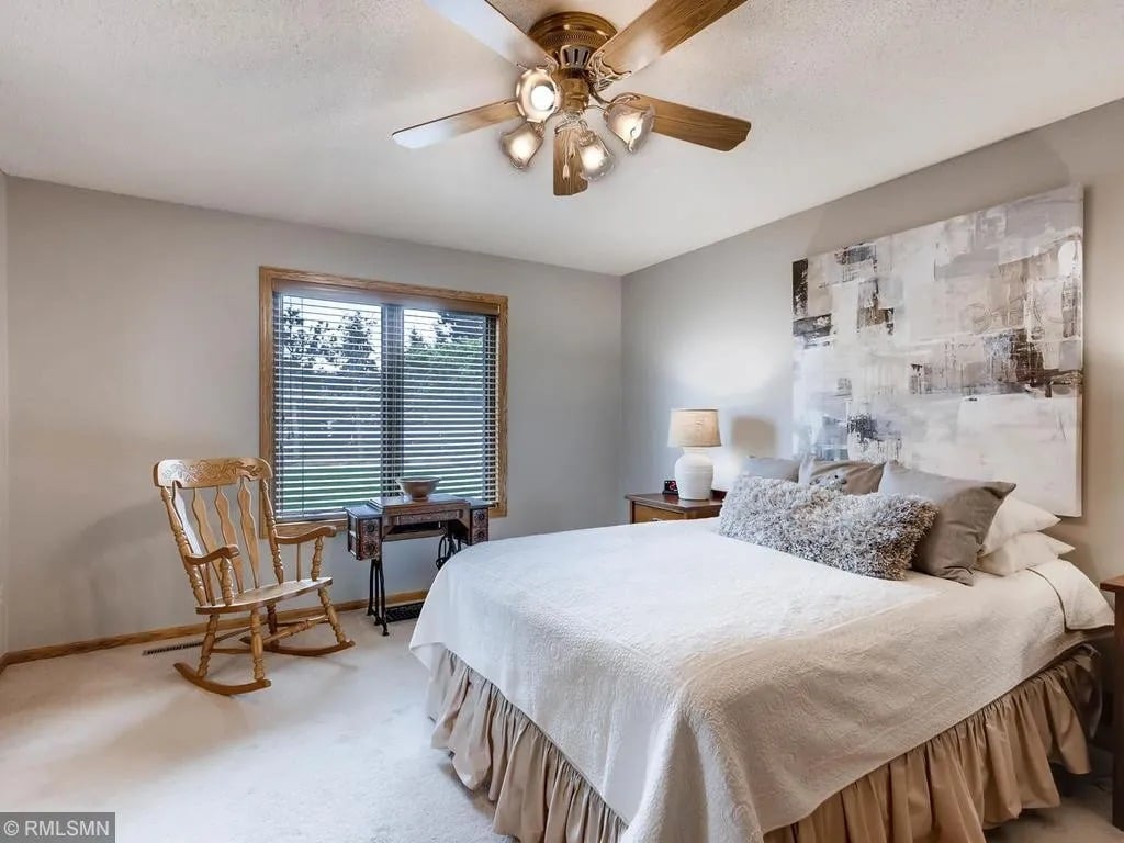 1451 Fallbrook Ln