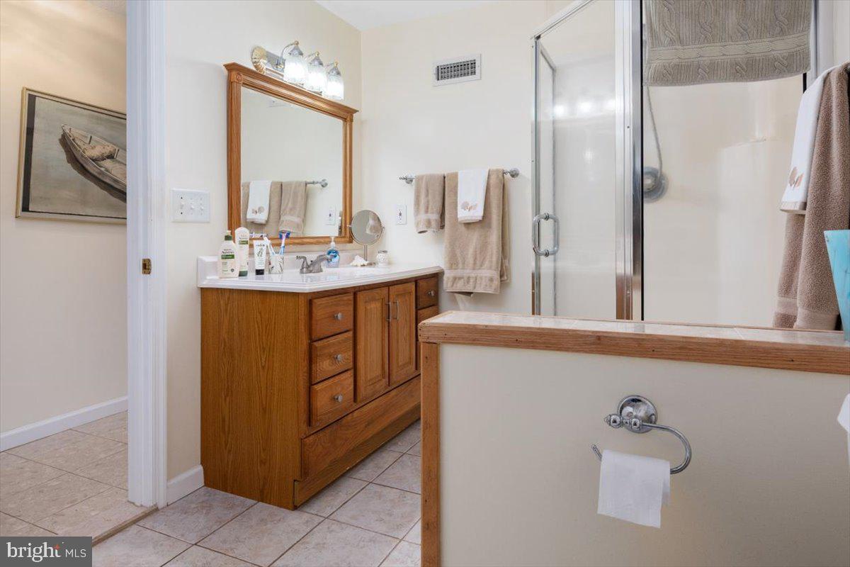 88 E Lake Dr