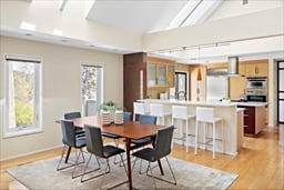 555 Boylston St, #555