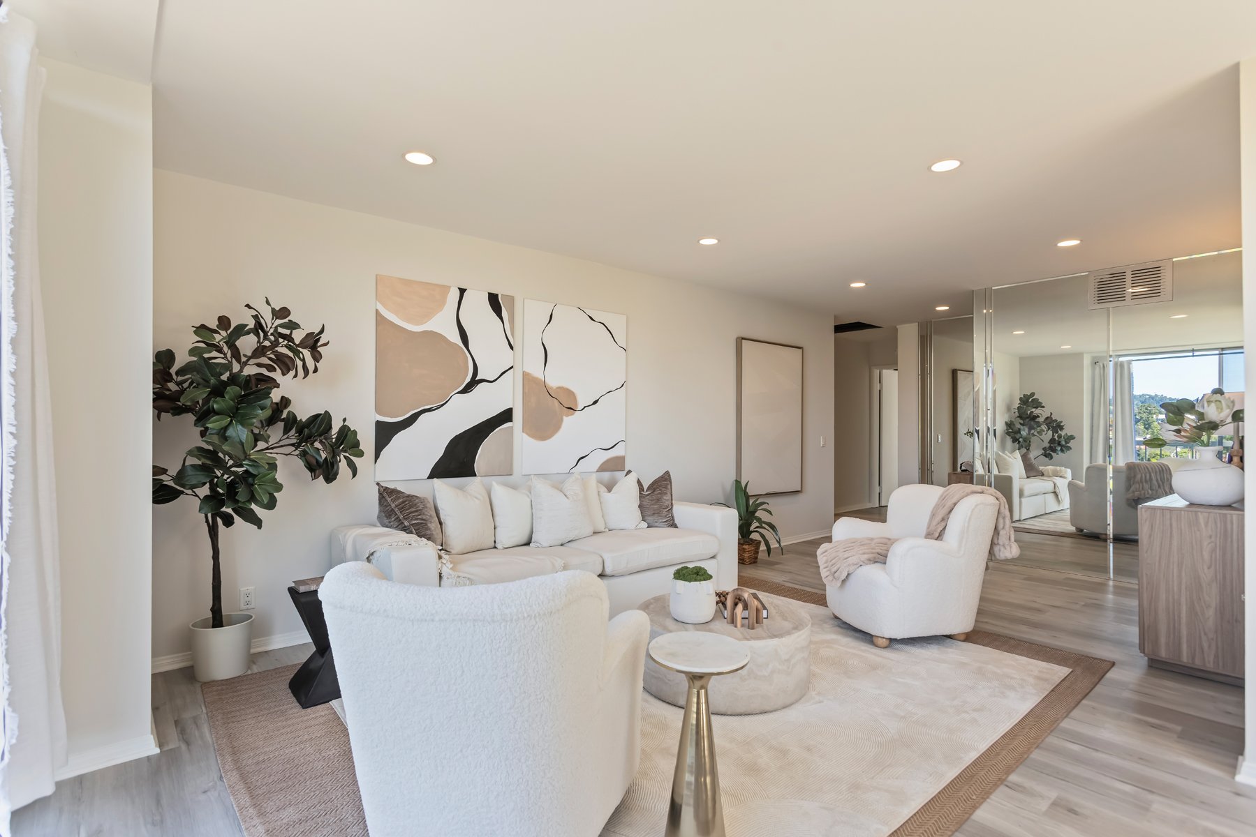 10751 Wilshire Blvd #1009, Westwood
