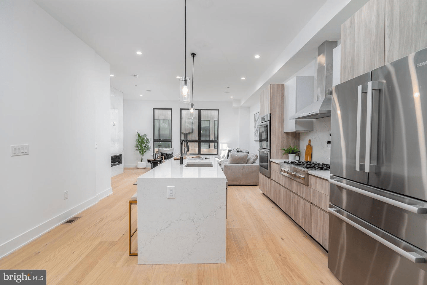 720 S 17th St #6, Philadelphia, PA 19146